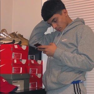 Meet your Posher, Daniel